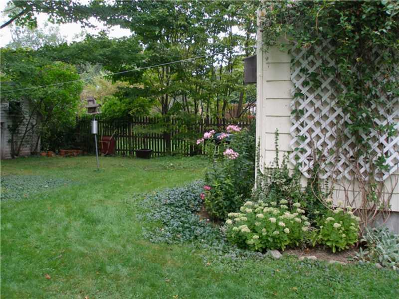 82 Devon Street Portland, ME 04102 - Photo 6 of 20 Yard/Garden.