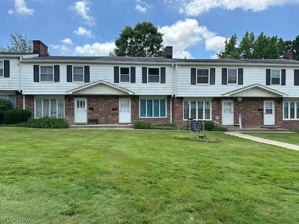 $180,000 | 6488 State Road, Unit B6, Parma, OH 44134