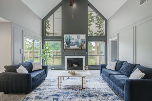 $299,000 | 10603 Mills Circle, Houston, TX 77070