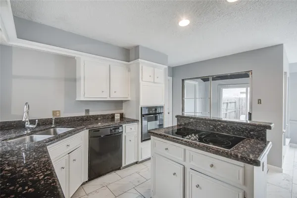 $299,000 | 10603 Mills Circle, Houston, TX 77070