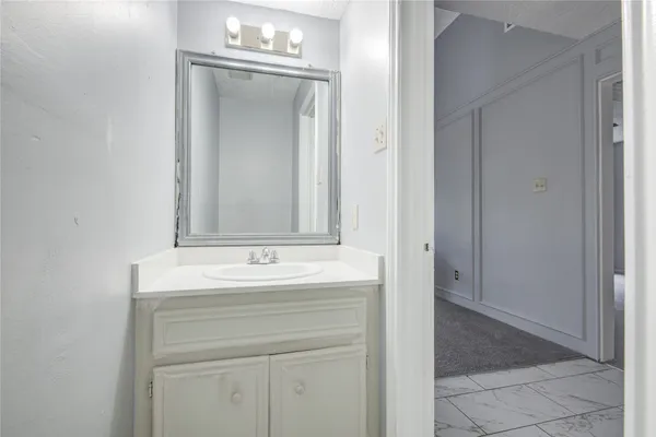 $299,000 | 10603 Mills Circle, Houston, TX 77070