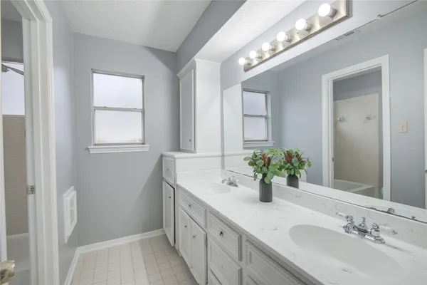 $299,000 | 10603 Mills Circle, Houston, TX 77070