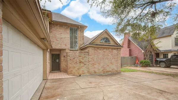 $299,000 | 10603 Mills Circle, Houston, TX 77070