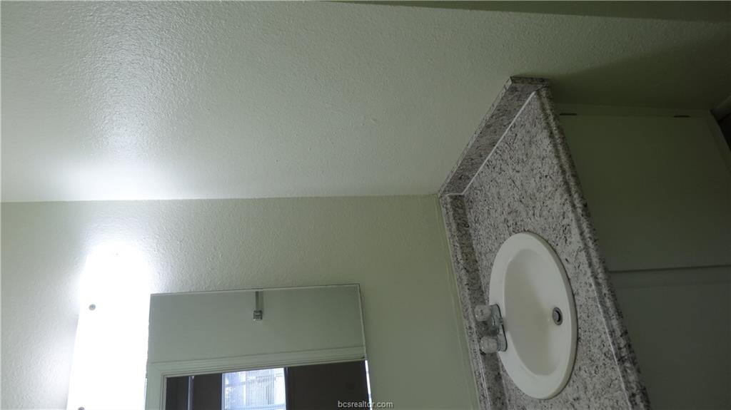 510 Avondale Avenue, Unit 7 Bryan, TX 77802 - Photo 9 of 12