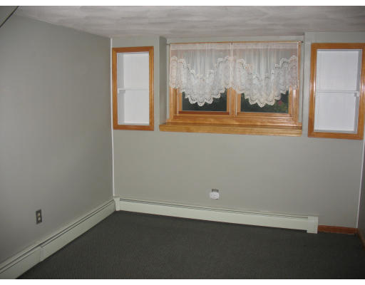 22 Rich Road Woburn, MA 01801 - Photo 8 of 17