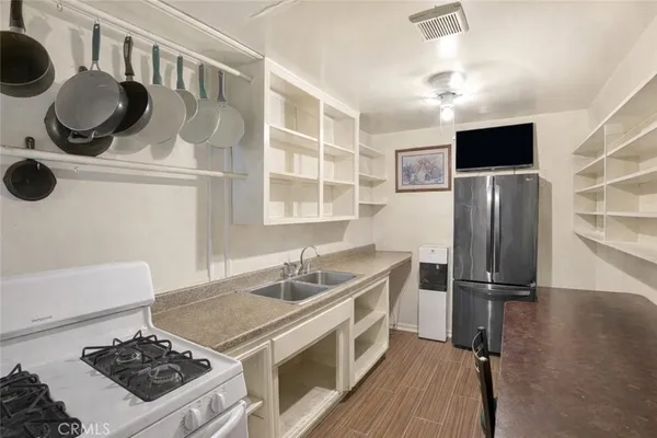 $575,000 | 659 South 7th Street, Colton, CA 92324