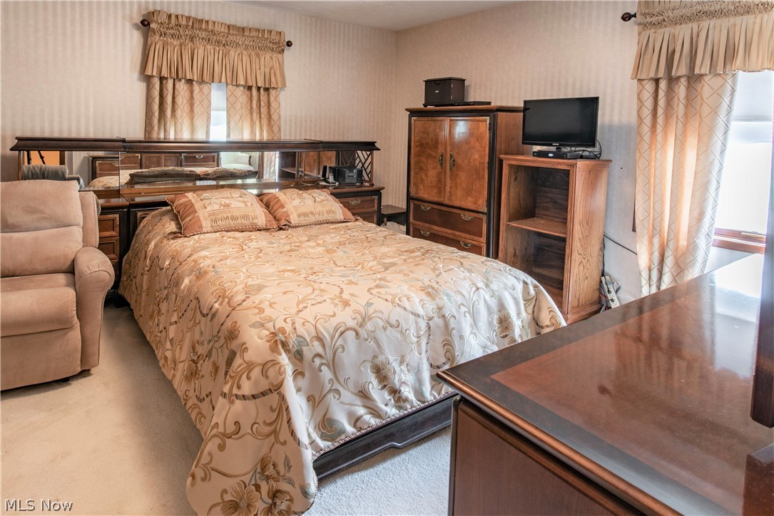 675 Bishop Road Cleveland, OH 44143 - Photo 19 of 32