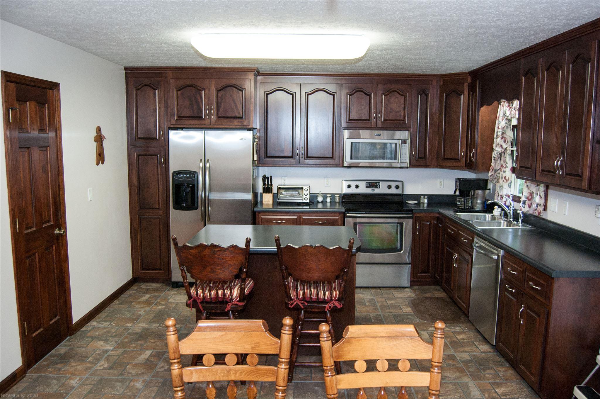 2900 Pilot Road Christiansburg, VA 24073 - Photo 32 of 59 Gallery Image 32