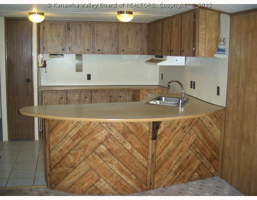 2349 Derricks Creek Road Charleston, WV 25320 - Photo 4 of 8 Kitchen.