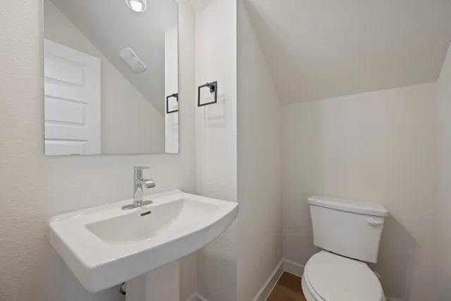 $2,099 | 2600 Gattis School Road, Unit 1203, Round Rock, TX 78664