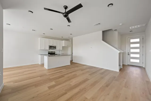 $2,099 | 2600 Gattis School Road, Unit 1203, Round Rock, TX 78664