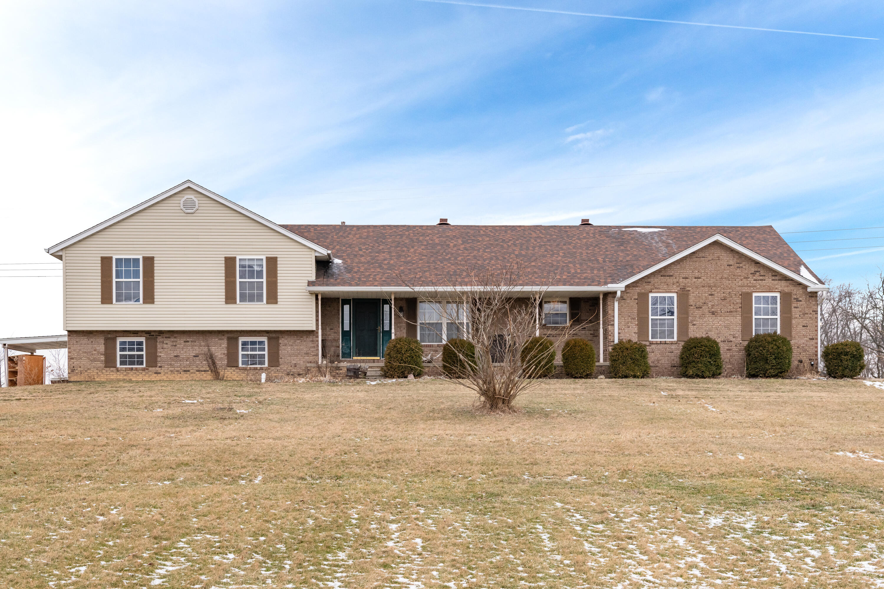 929 North Tecumseh Road Springfield, OH 45504 - Photo 2 of 55