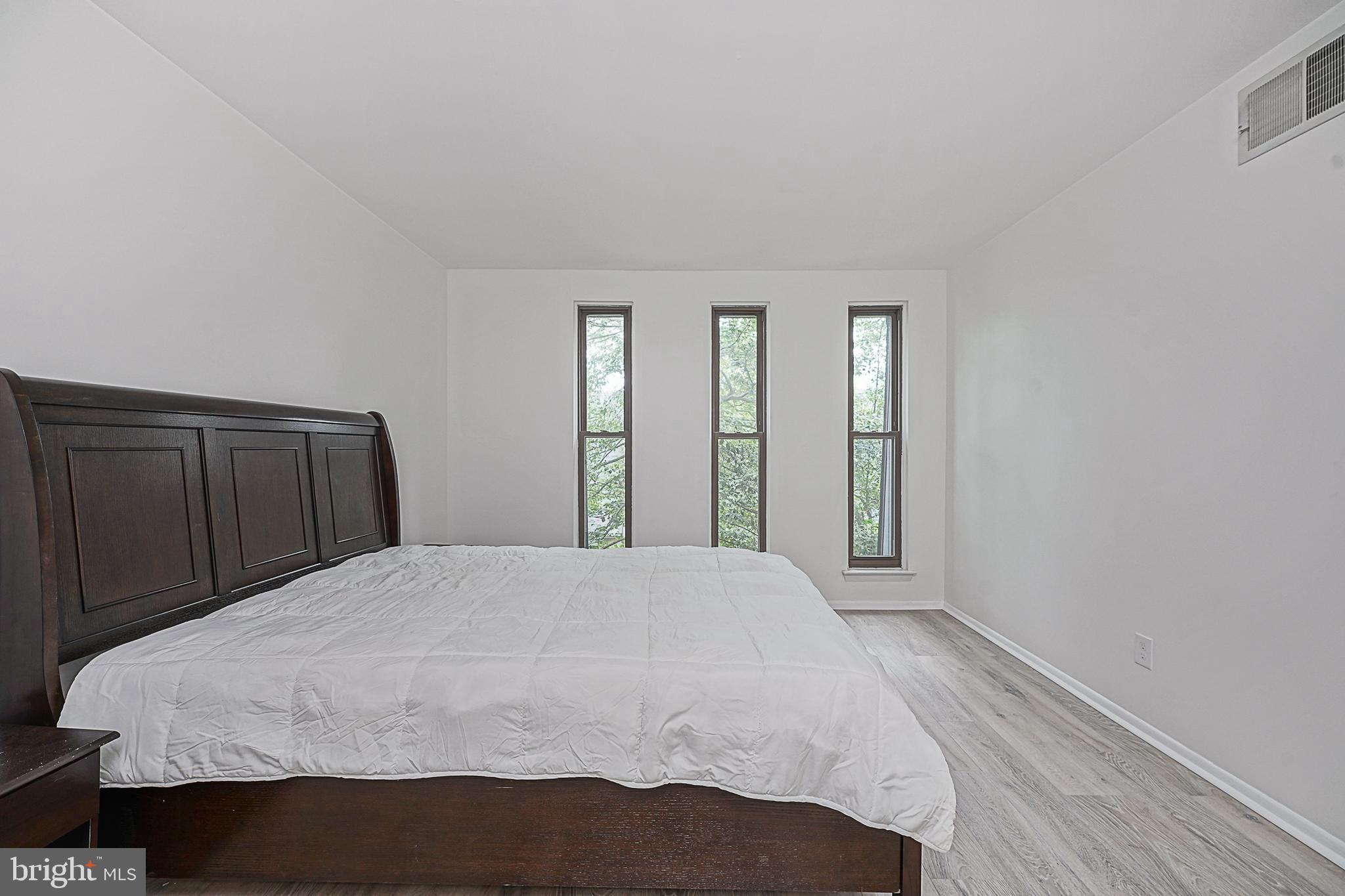 25 South Church Road, Unit 58 Maple Shade, NJ 08052 - Photo 16 of 18 Primary Bedroom