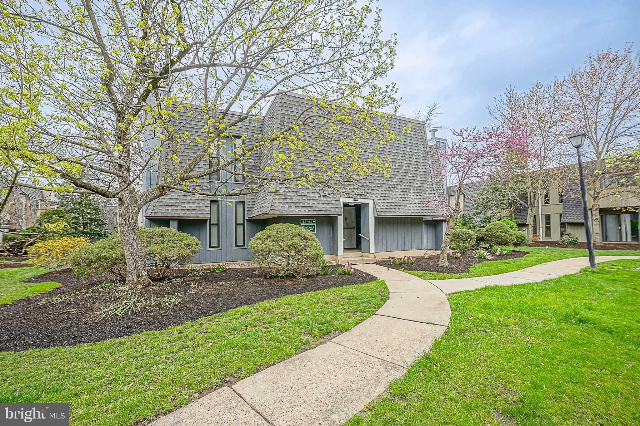 25 South Church Road, Unit 58 Maple Shade, NJ 08052 - Photo 2 of 18 Beautiful exterior