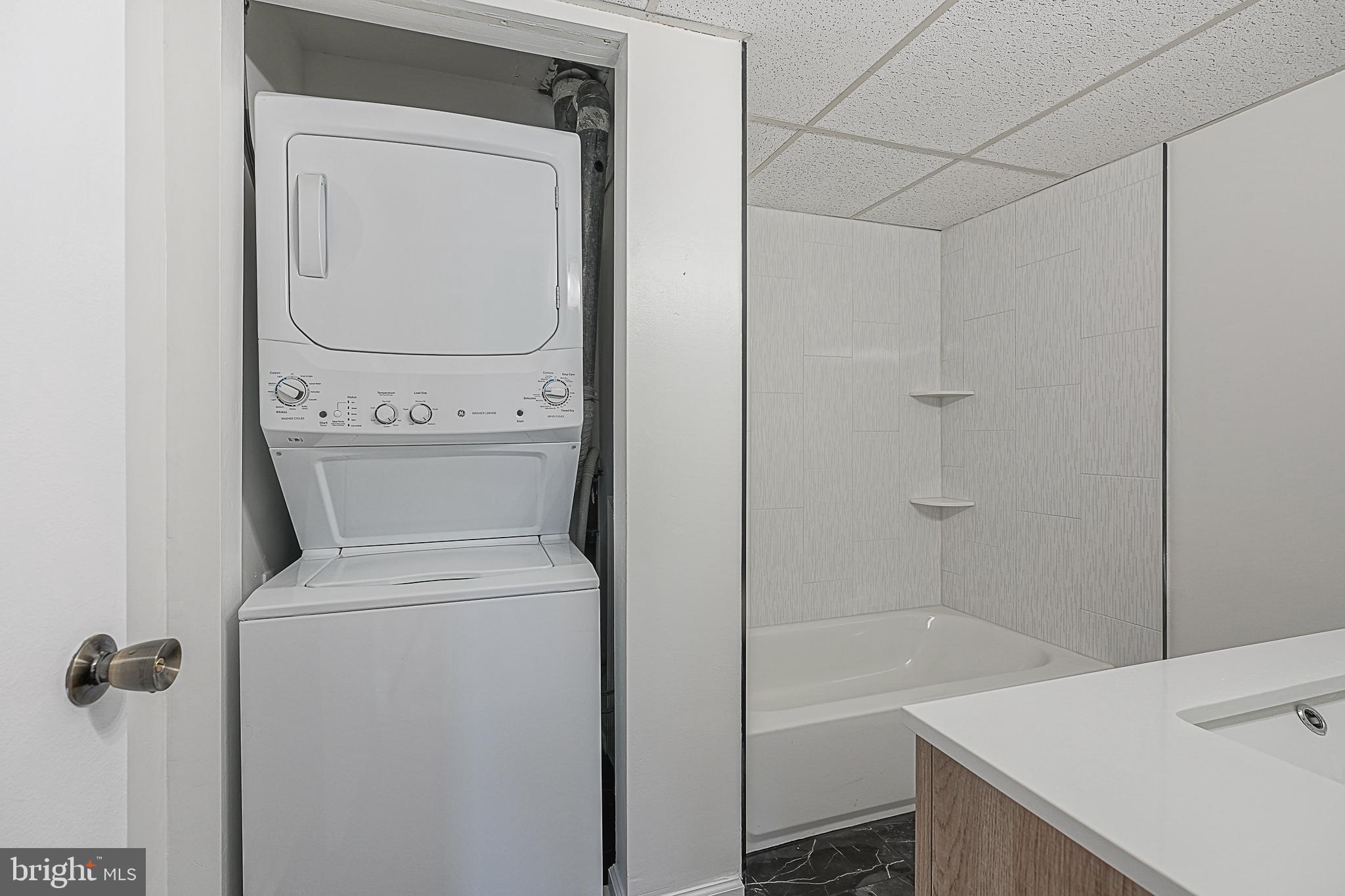 25 South Church Road, Unit 58 Maple Shade, NJ 08052 - Photo 10 of 18 Beautiful Bathroom