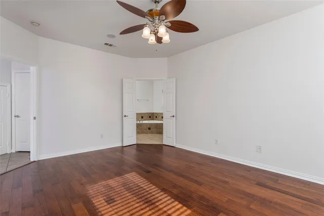 $499,900 | 2410 Honey Drive, Arlington, TX 76001