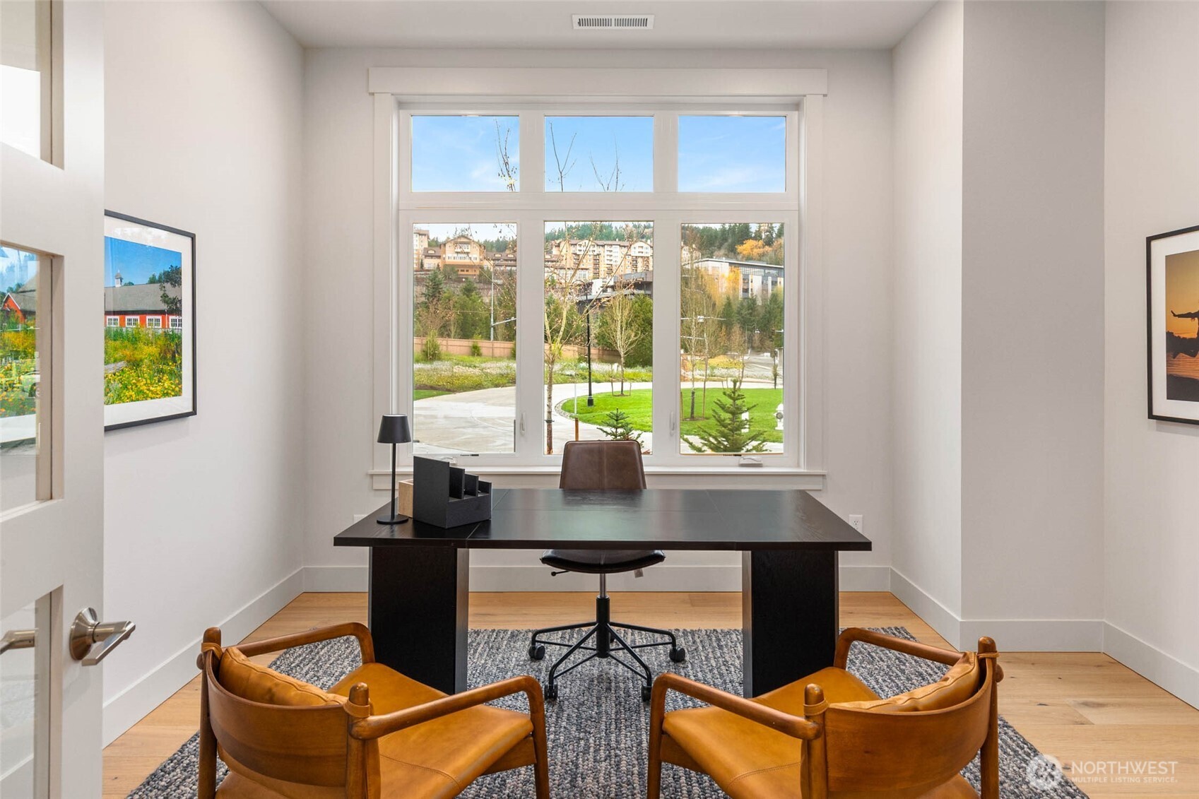 21041 Southeast 80th Street Issaquah, WA 98027 - Photo 21 of 35 a room with furniture and window
