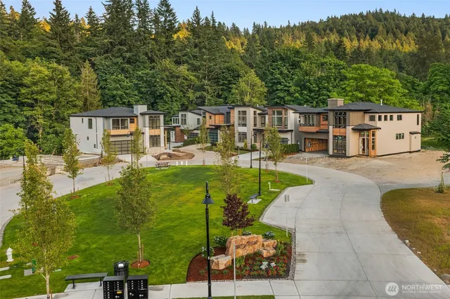 $2,421,000 | 21041 Southeast 80th Street, Issaquah, WA 98027