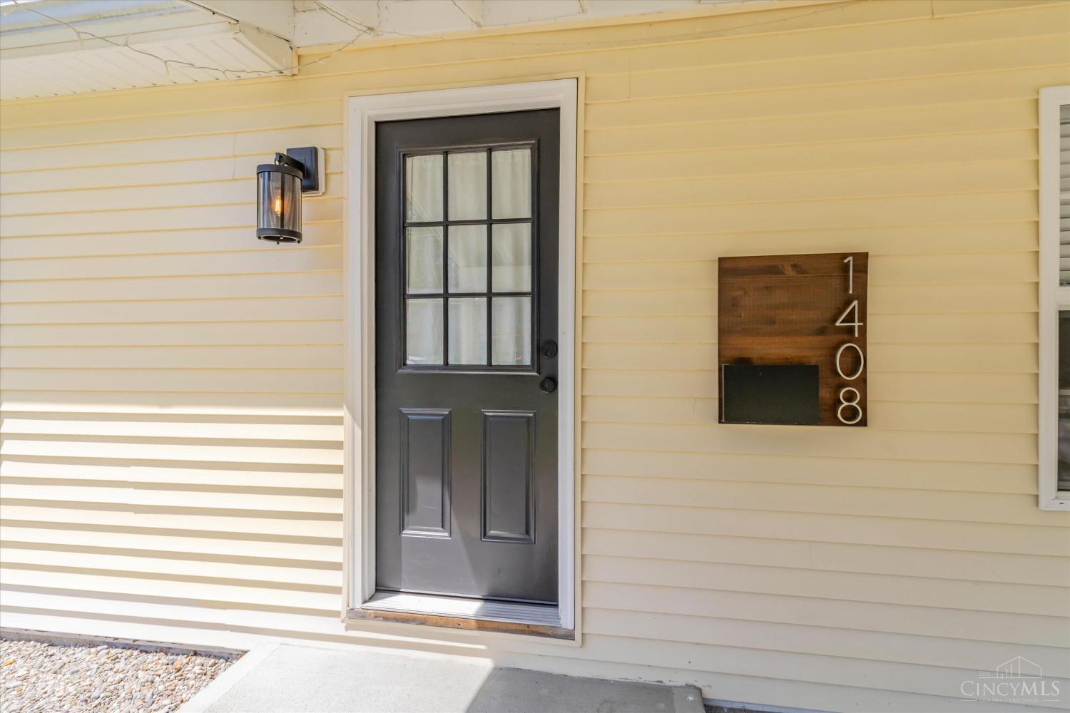 1408 Wade Road Milford, OH 45150 - Photo 2 of 30 Gallery Image 2