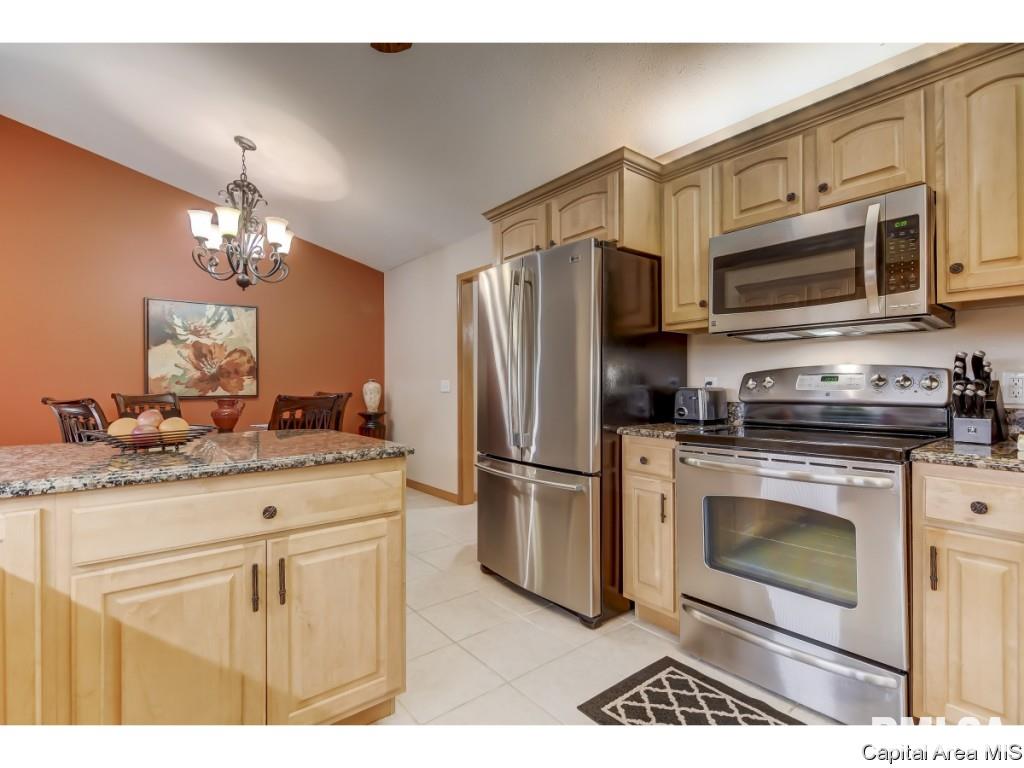7104 Preston Drive Springfield, IL 62711 - Photo 11 of 35