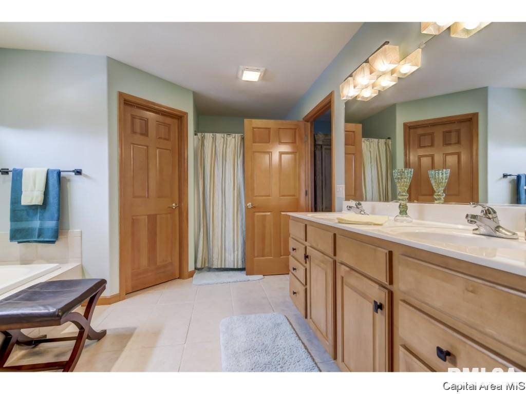 7104 Preston Drive Springfield, IL 62711 - Photo 18 of 35