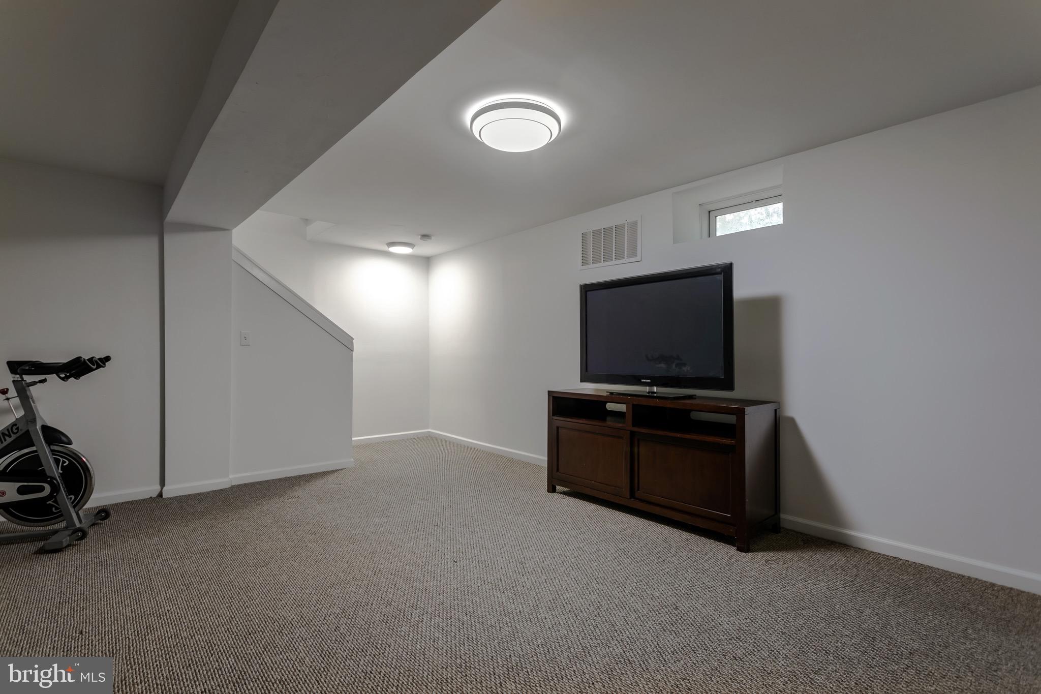 41 Penn Road Voorhees, NJ 08043 - Photo 40 of 49 Gallery Image 40