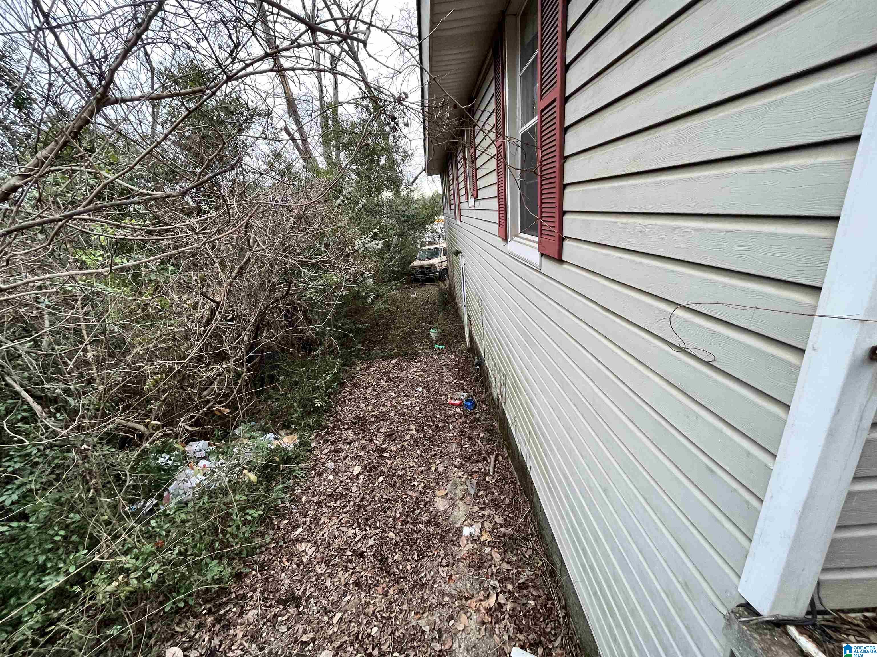 1305 Vinesville Road Birmingham, AL 35208 - Photo 4 of 9