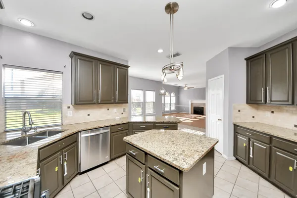 $2,650 | 3526 Spruce Needle Drive, Houston, TX 77082