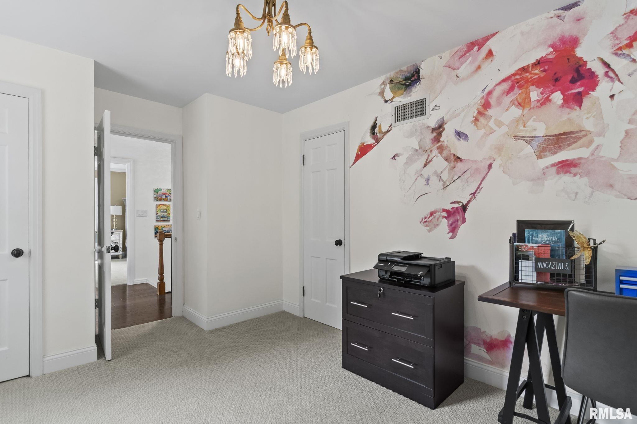 2000 Greenbriar Road Springfield, IL 62704 - Photo 31 of 49