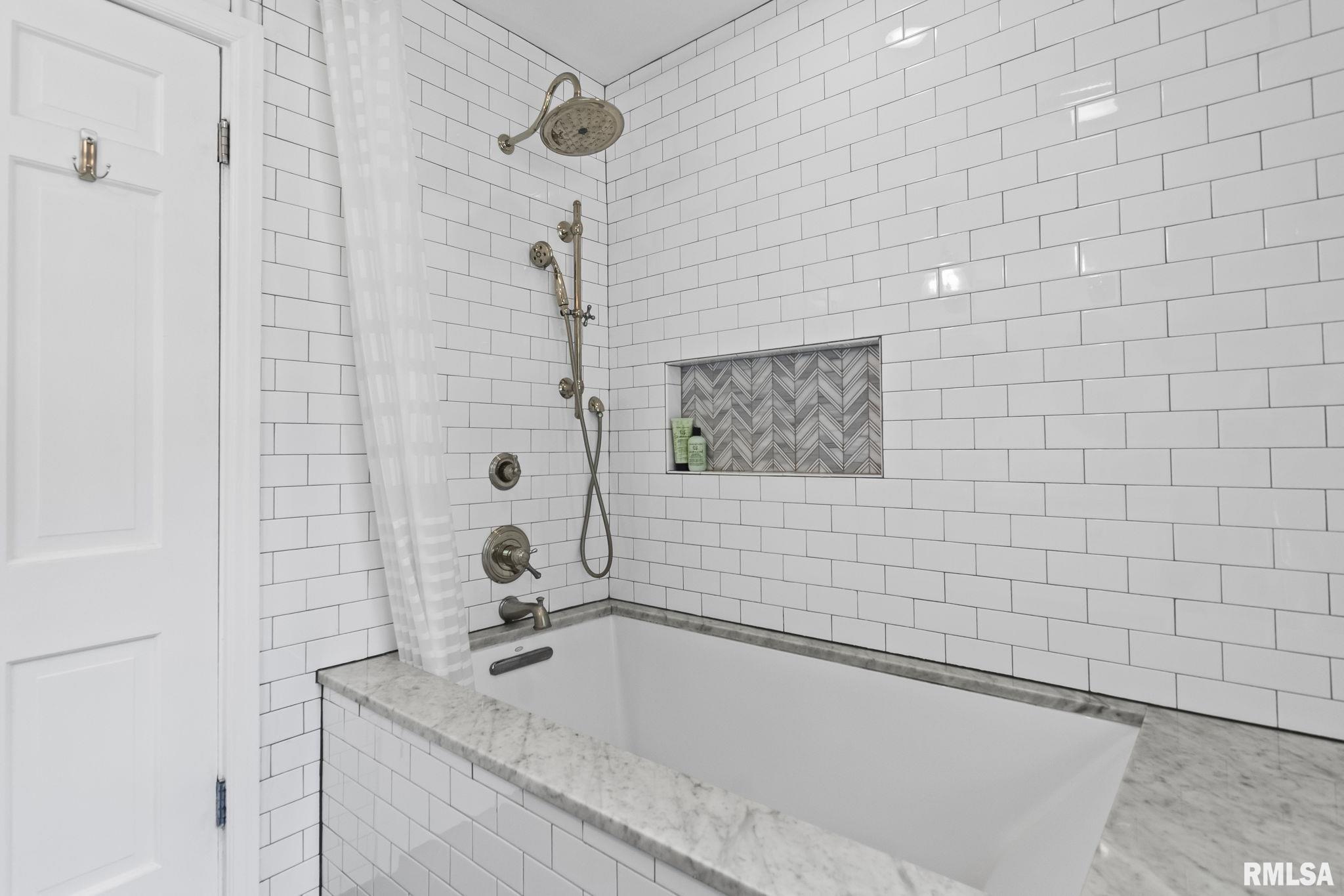 2000 Greenbriar Road Springfield, IL 62704 - Photo 32 of 49