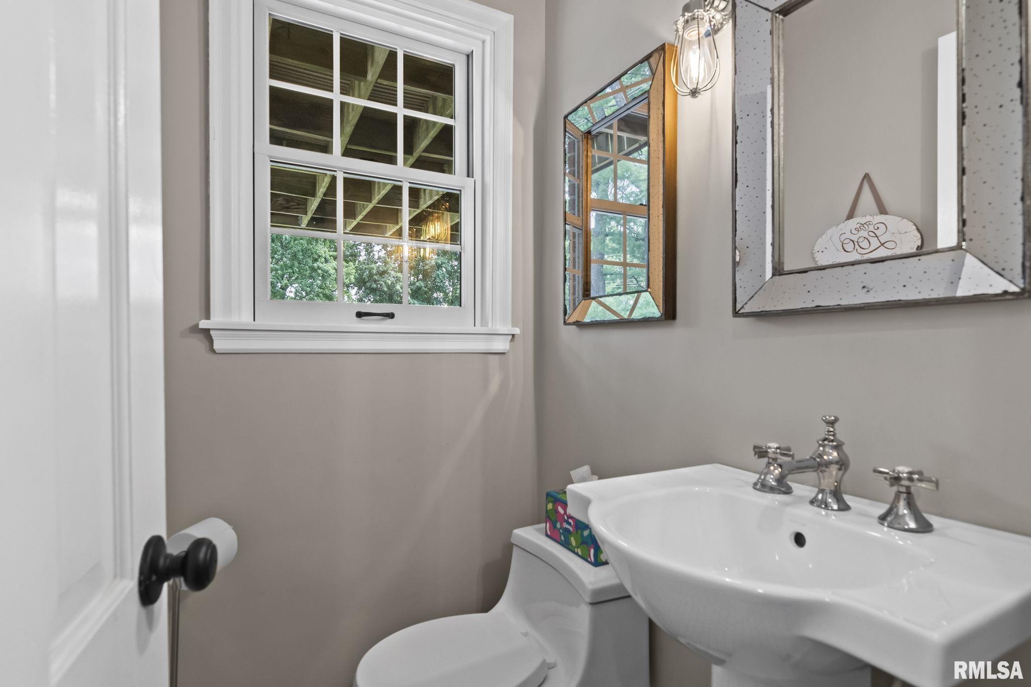 2000 Greenbriar Road Springfield, IL 62704 - Photo 35 of 49