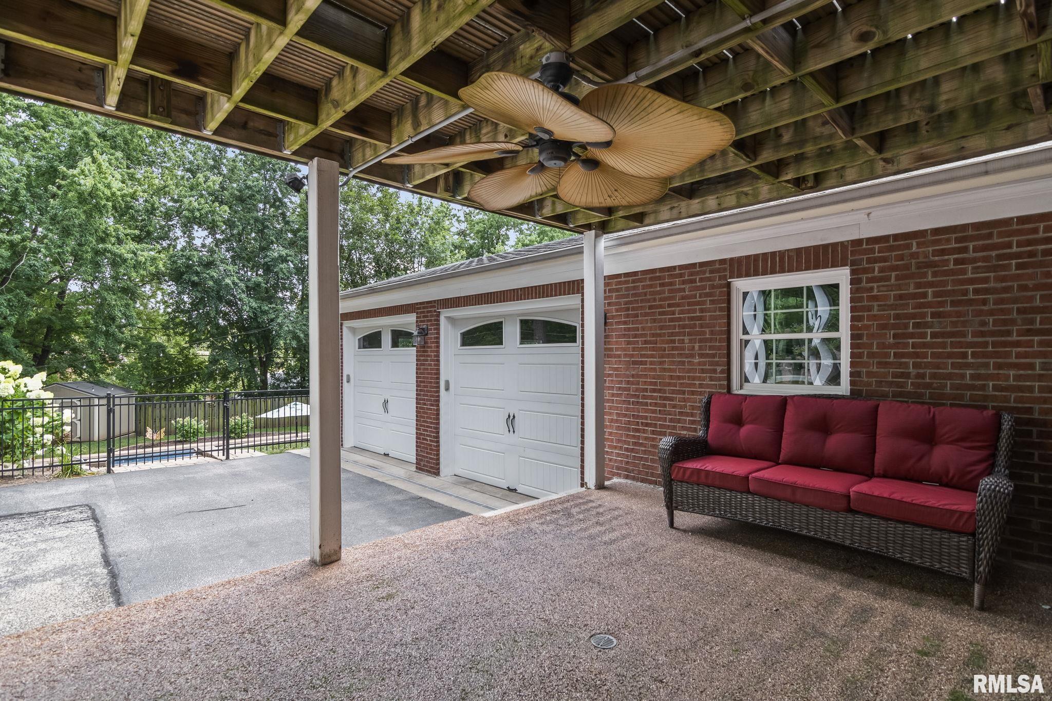 2000 Greenbriar Road Springfield, IL 62704 - Photo 42 of 49