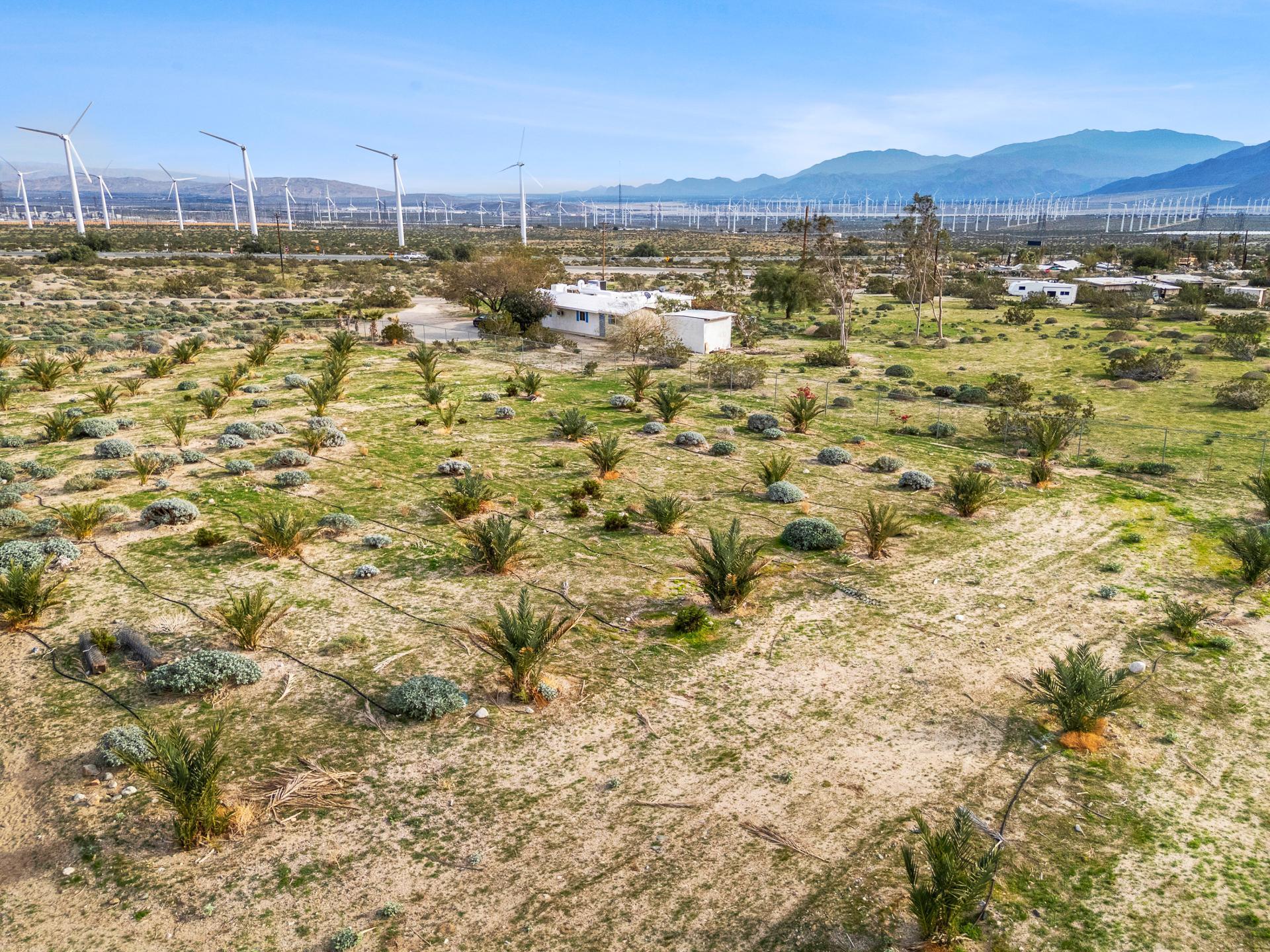 668040015 Hilltop Road Whitewater, CA 92282 - Photo 24 of 31 whitewater-30