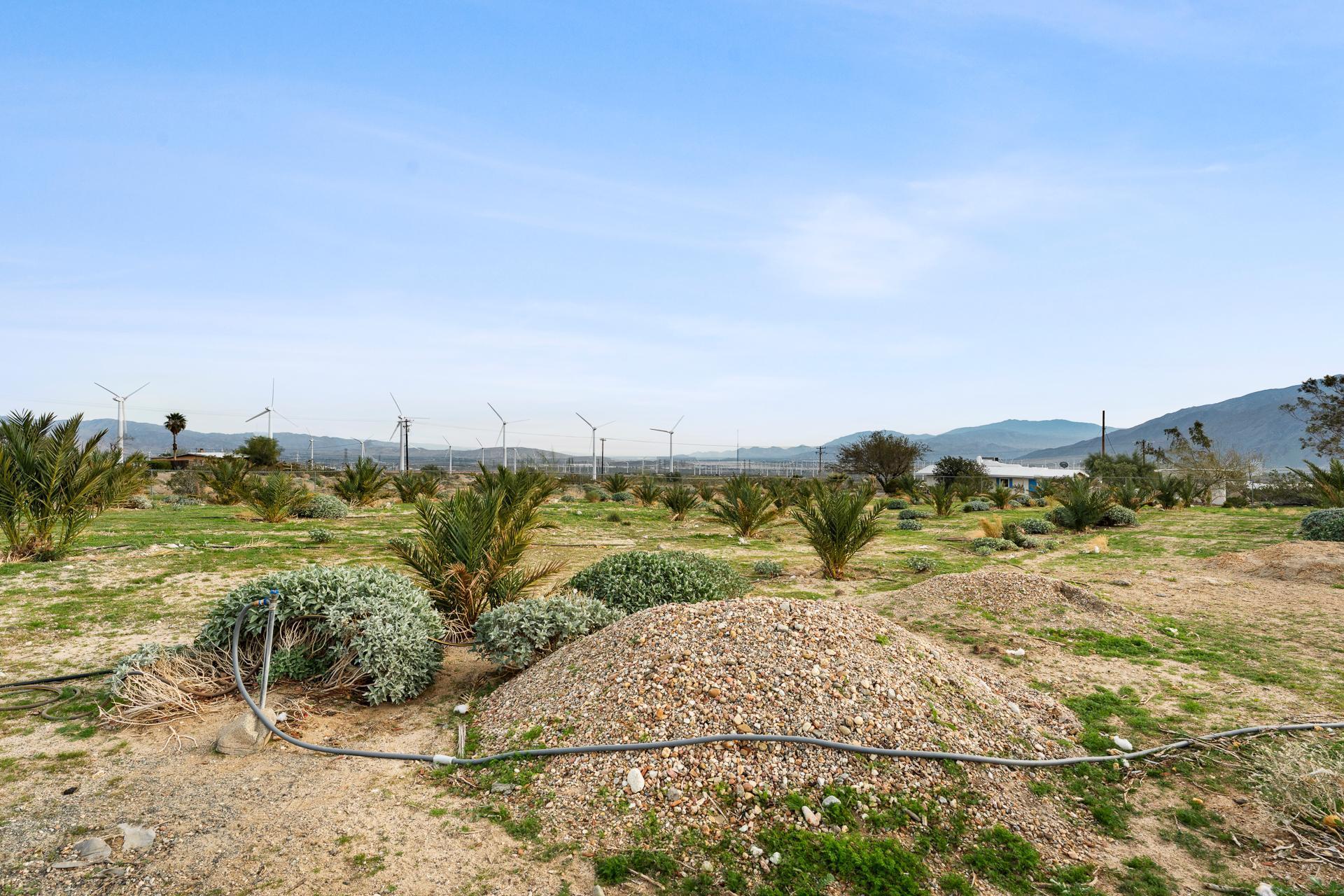 668040015 Hilltop Road Whitewater, CA 92282 - Photo 26 of 31 whitewater-10