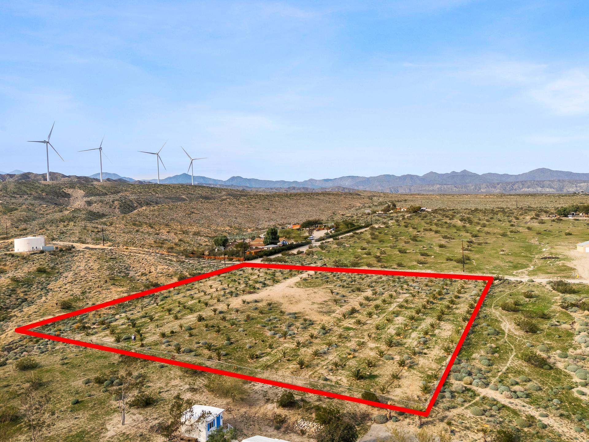 668040015 Hilltop Road Whitewater, CA 92282 - Photo 29 of 31 whitewater-26