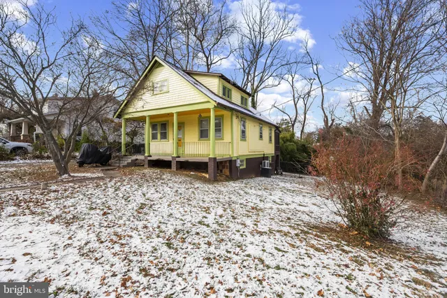 $1,400,000 | 5521 Charles Street, Bethesda, MD 20814