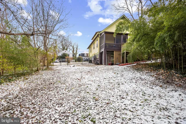 $1,400,000 | 5521 Charles Street, Bethesda, MD 20814