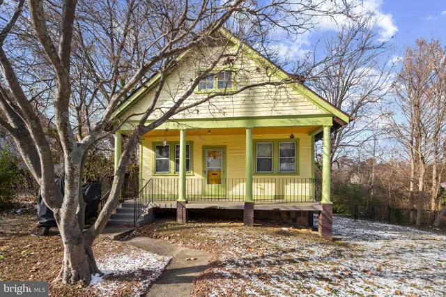 $1,400,000 | 5521 Charles Street, Bethesda, MD 20814