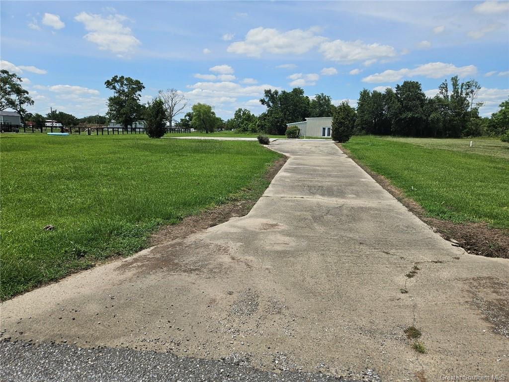 584 West Friesen Road Lake Charles, LA 70607 - Photo 2 of 6