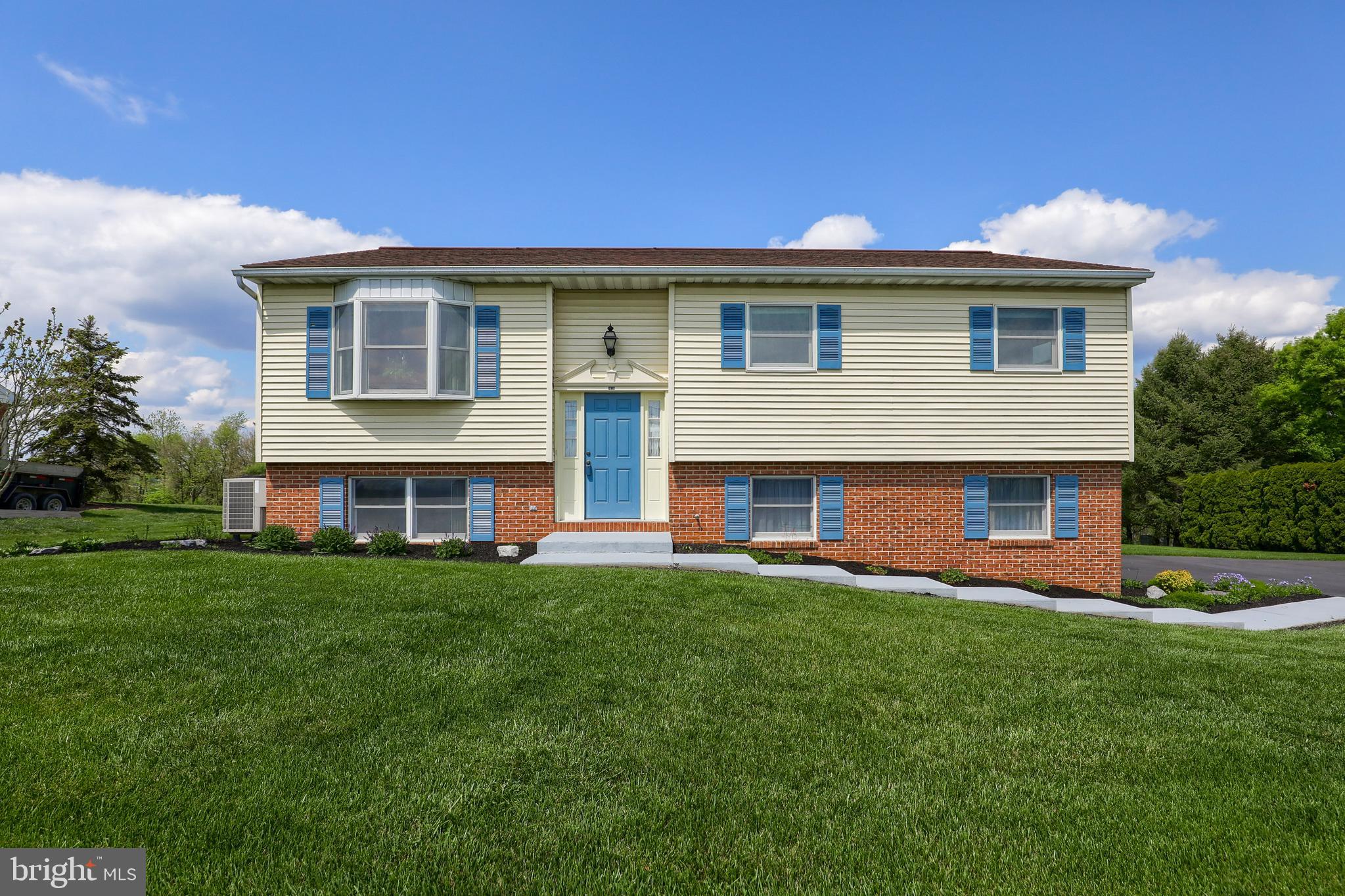 1828 Hossler Road Manheim, PA 17545 - Photo 1 of 38