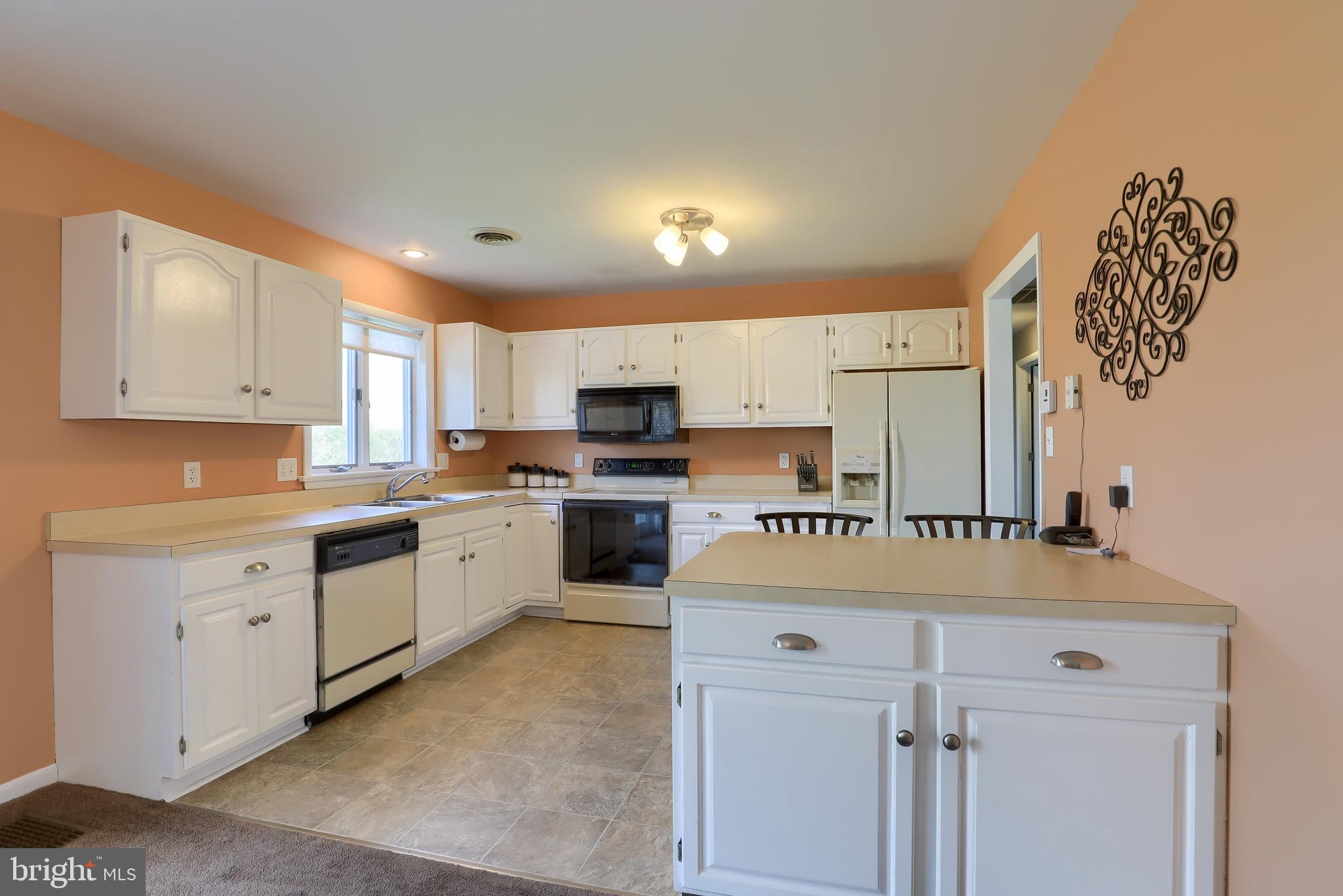 1828 Hossler Road Manheim, PA 17545 - Photo 12 of 38