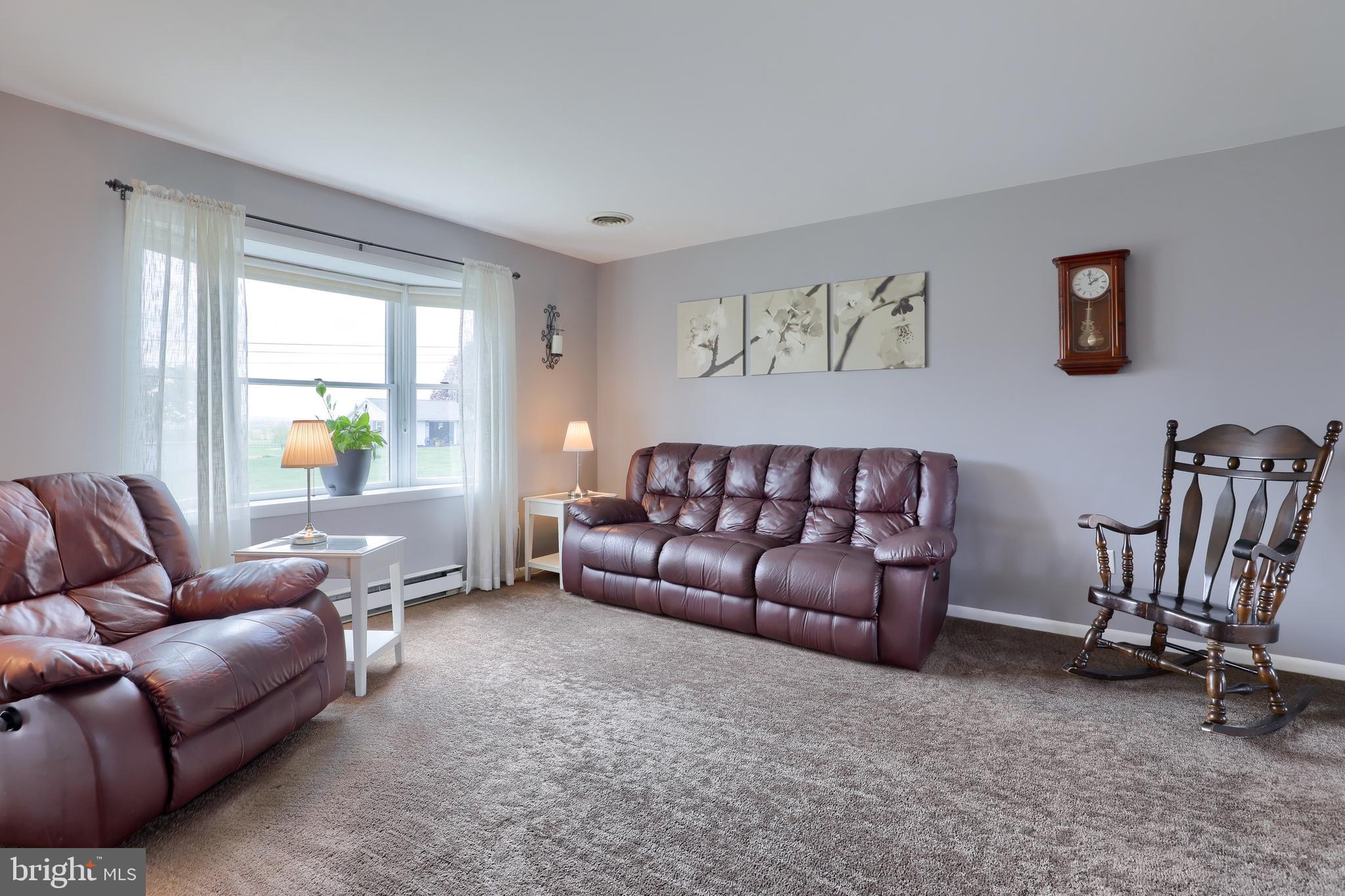 1828 Hossler Road Manheim, PA 17545 - Photo 2 of 38