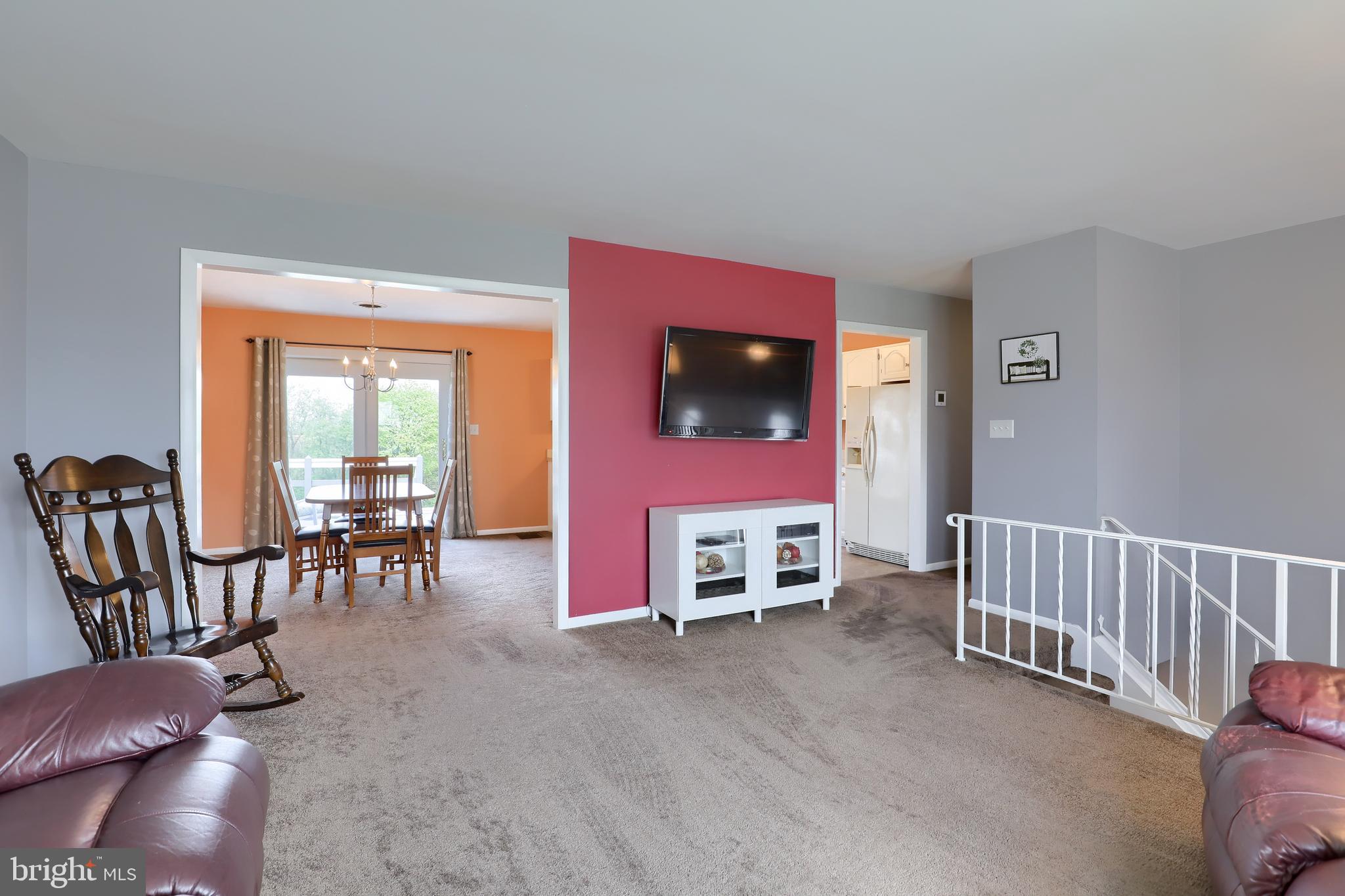 1828 Hossler Road Manheim, PA 17545 - Photo 4 of 38