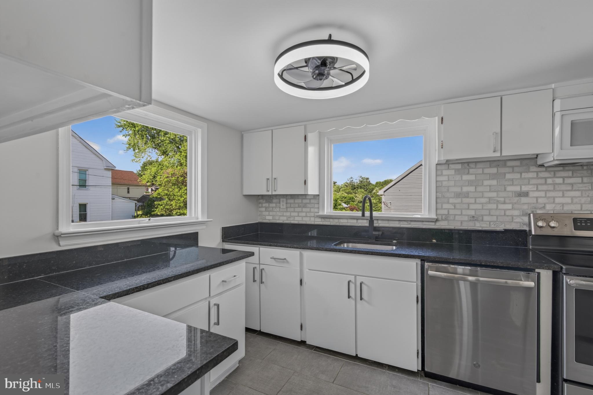 620 North Maple Avenue Brunswick, MD 21716 - Photo 18 of 55