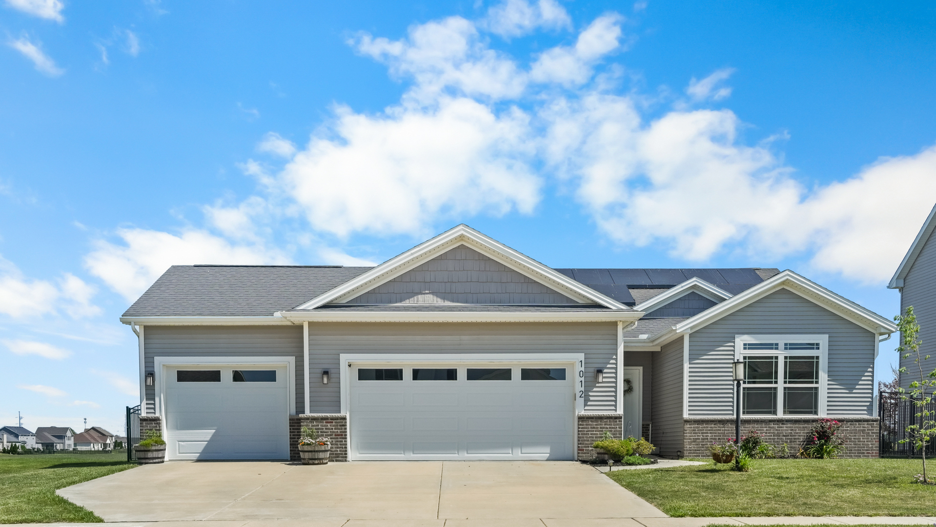 1012 Declaration Drive Savoy, IL 61874 - Photo 1 of 48