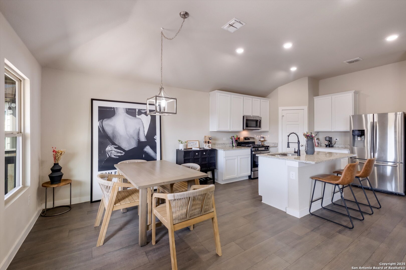 7060 Rimwood Street Live Oak, TX 78233 - Photo 11 of 26