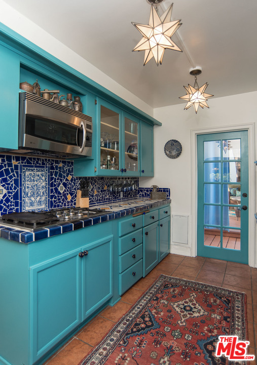 1853 West Kenneth Road Glendale, CA 91201 - Photo 14 of 47 Gallery Image 14