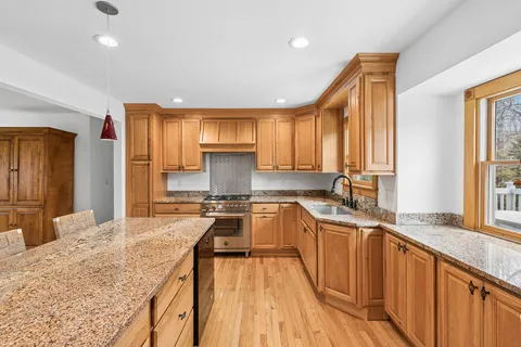$1,695,000 | 2 Bridies Path, Southampton, NY 11968
