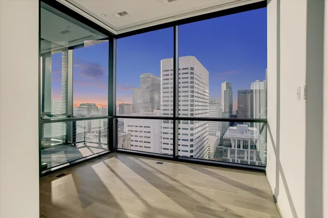 $1,800,000 | 1211 Caroline Street, Unit 2002, Houston, TX 77002