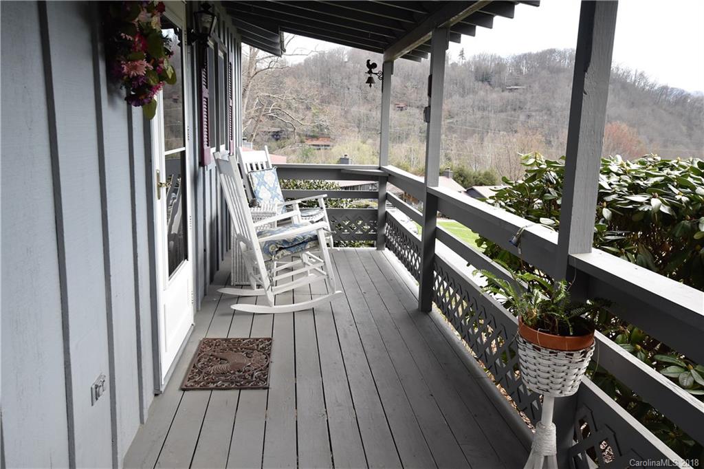 186 Raven Ridge Maggie Valley, NC 28751 - Photo 4 of 36